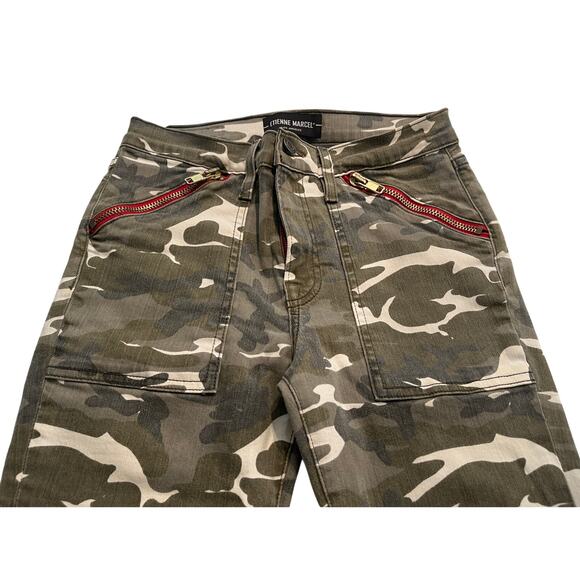 M1-22 ETIENNE MARCEL Women's Jeans Camo Zipper Pockets Green Size 27 - Picture 3 of 9